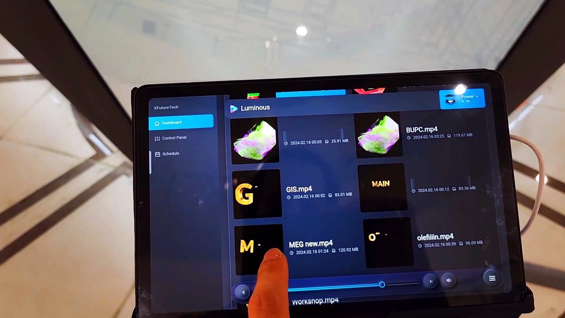 XFUTURETECH-LUMINOUS 3D Hologram display-9