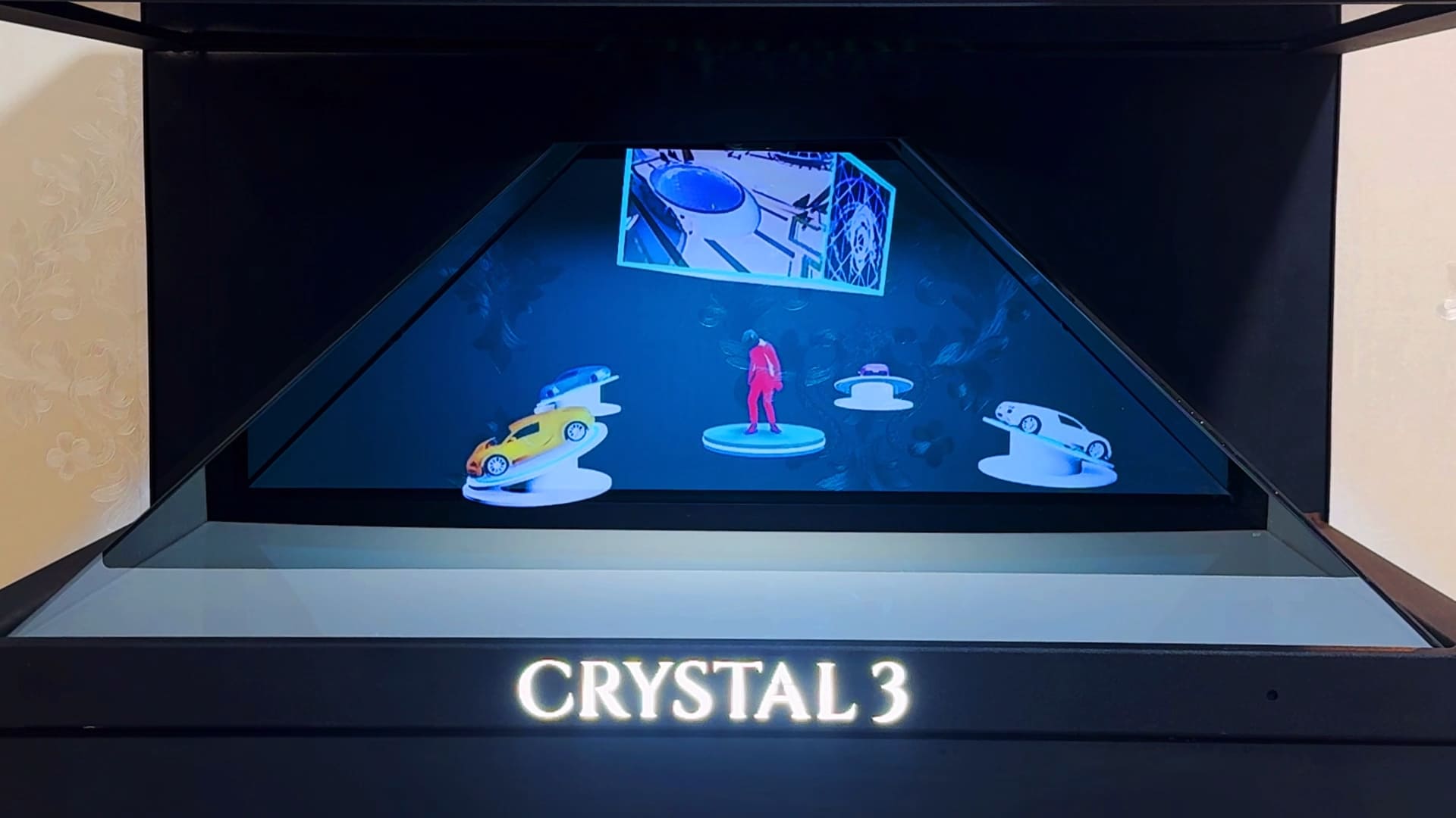 XFUTURETECH-HOLOGRAM-CRYSTAL3-Car.mp4_snapshot_02.00_[2025.09.27_20.12.41]
