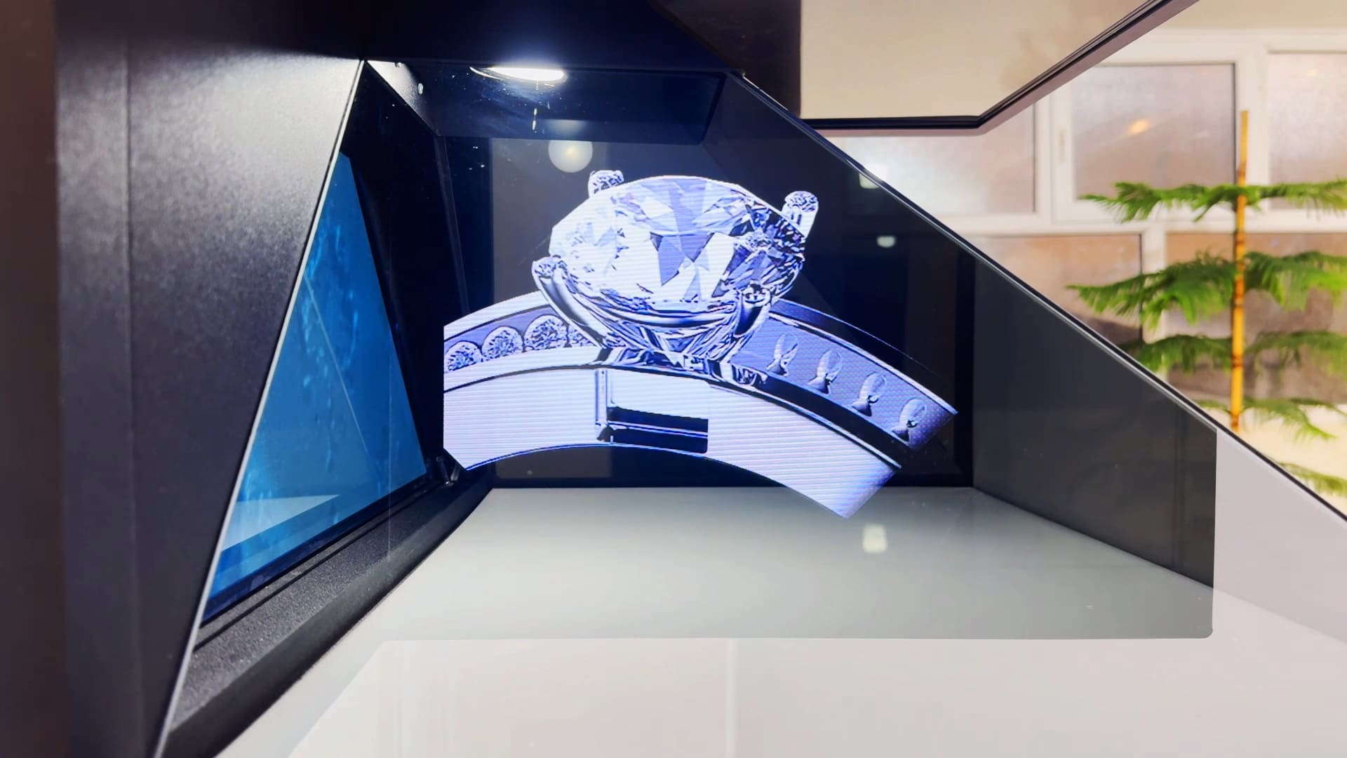 XFUTURETECH-HOLOGRAM-CRYSTAL3-Jewelry.mp4_snapshot_02.12_[2025.09.27_20.15.47]