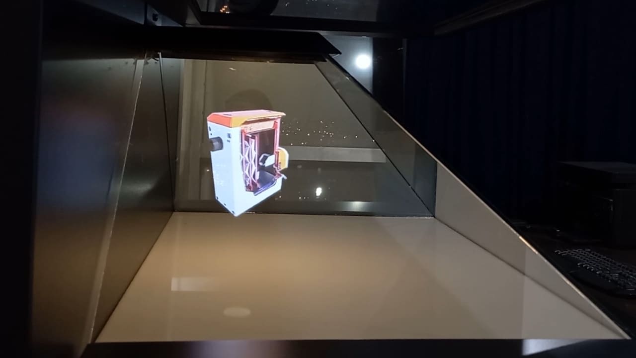 XFUTURETECH-HOLOGRAM-CRYSTAL3 device.mp4_snapshot_00.42_[2025.09.27_20.05.34]